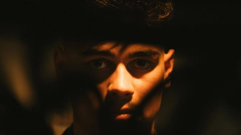 Juru Kunci Premier League Incar Bek FC Twente Siap Bayar Rp170 Miliar, Mees Hilgers?