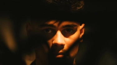 Juru Kunci Premier League Incar Bek FC Twente Siap Bayar Rp170 Miliar, Mees Hilgers?