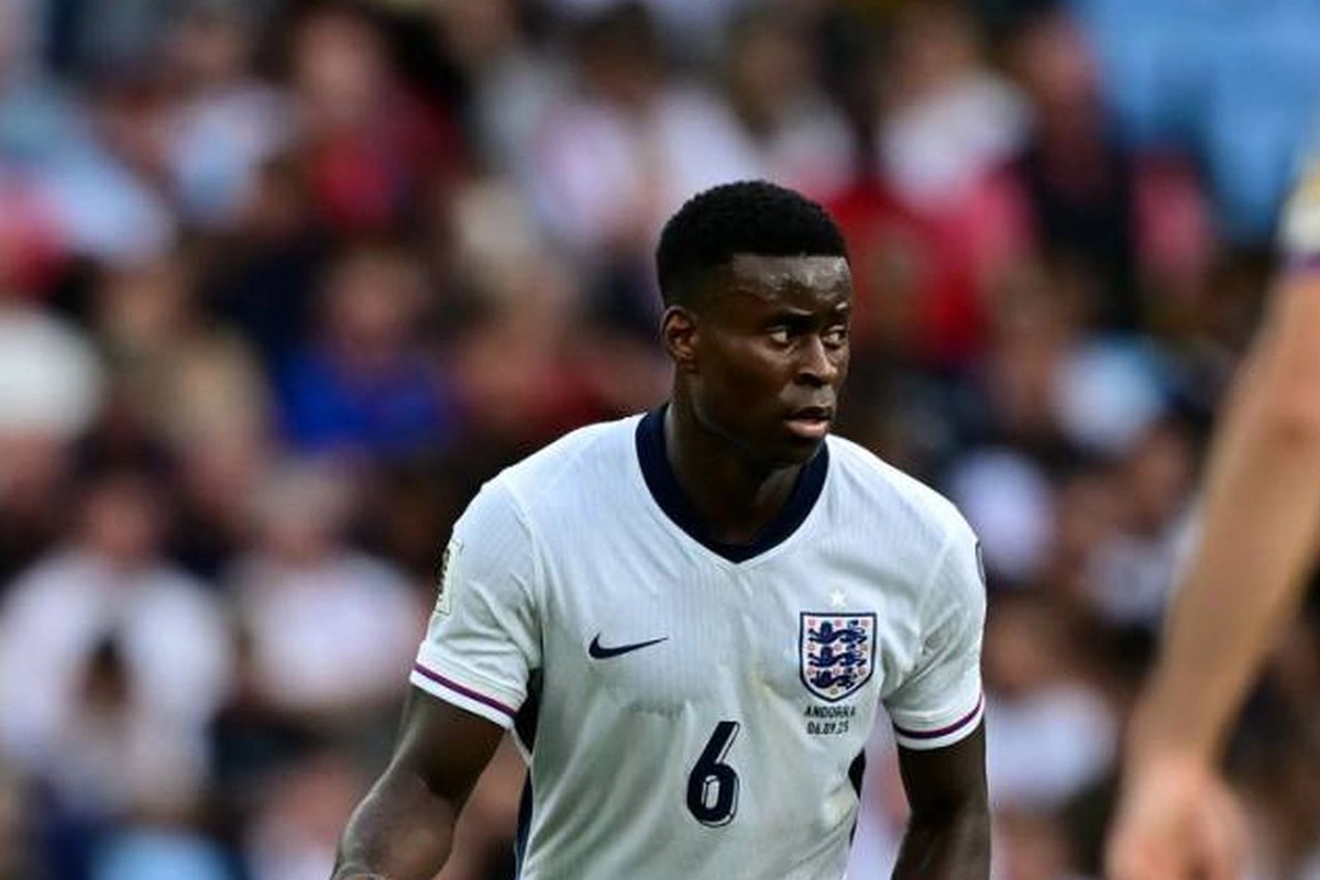 Bek Man City Tak Bantah Dirinya Layak Dikartu Merah karena Langgar Salah