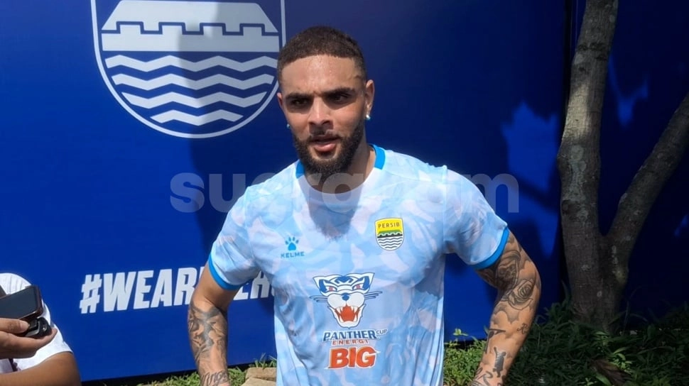 Ambisi Besar Layvin Kurzawa Jelang Debut di Persib Bandung