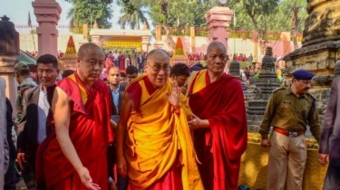 Dalai Lama Buka Suara soal Namanya Disebut Ratusan Kali dalam Dokumen Rahasia Epstein