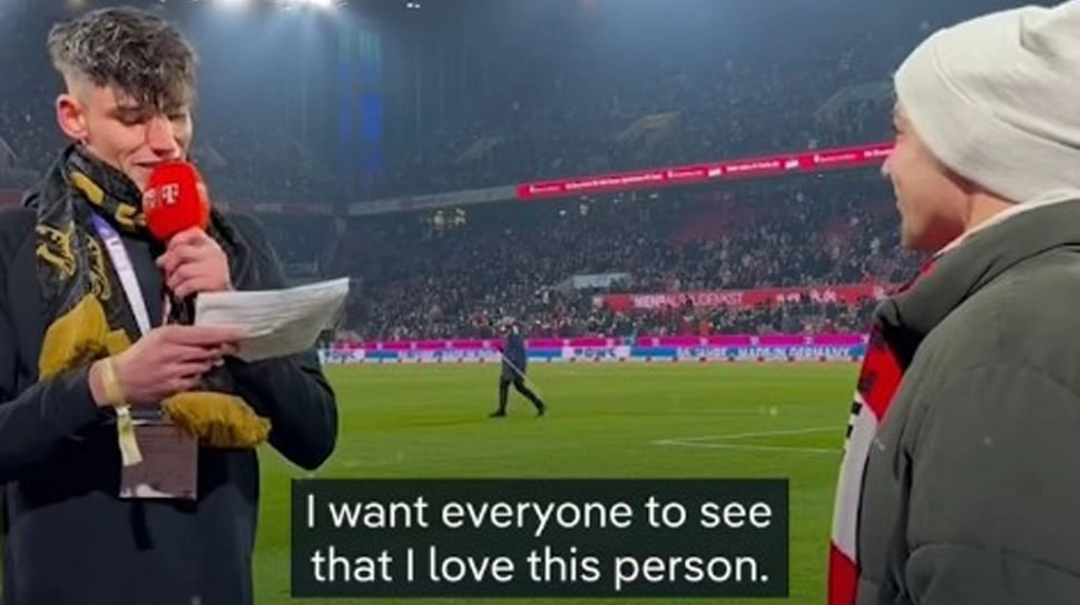 Viral! Lamar Kekasihnya Sesama Laki-laki di Stadion, Wasit Jerman Jadi Serangan Brutal