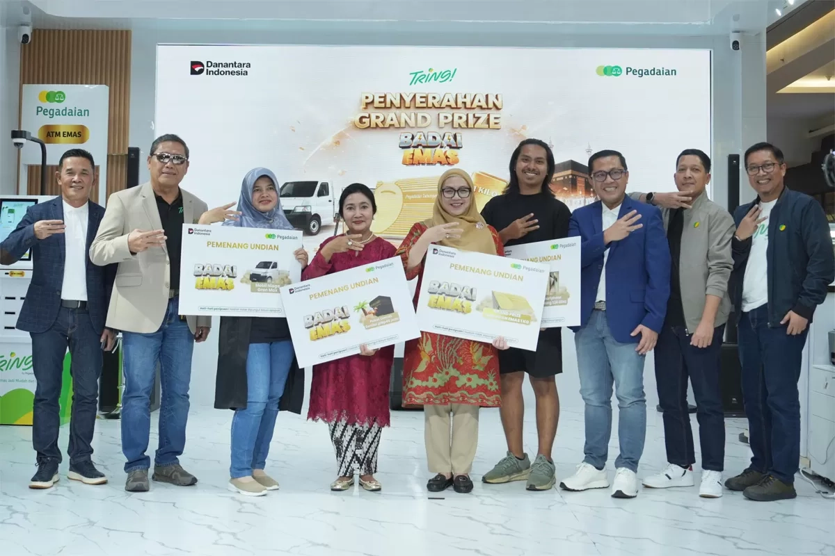 Wujudkan Impian Nasabah, Pegadaian Serahkan Grand Prize Emas 1 Kg di Tring! Digital Lounge