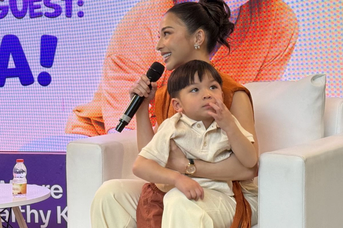 Cara Nikita Willy Membiasakan Anak Makan Sehat Tanpa Paksaan