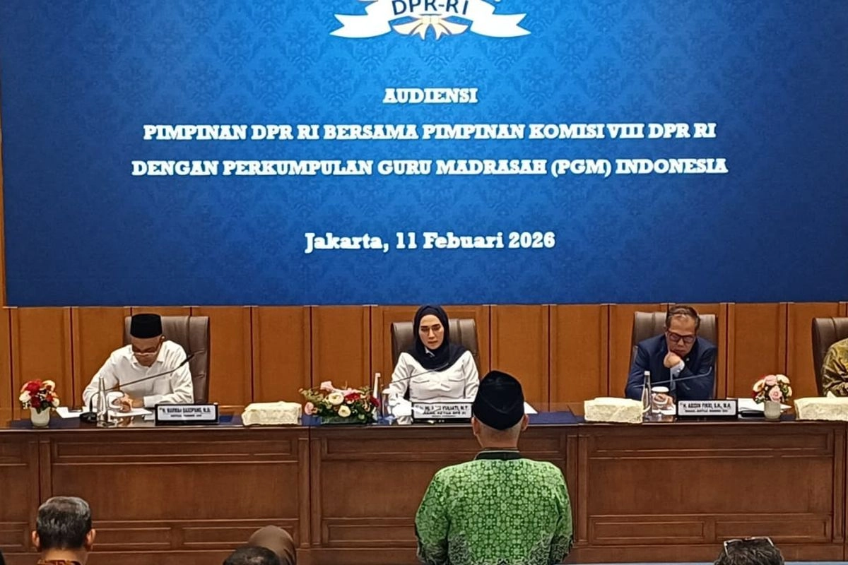 DPR Diminta Atur Guru Madrasah Swasta Bisa Jadi PPPK Lewat Revisi UU ASN