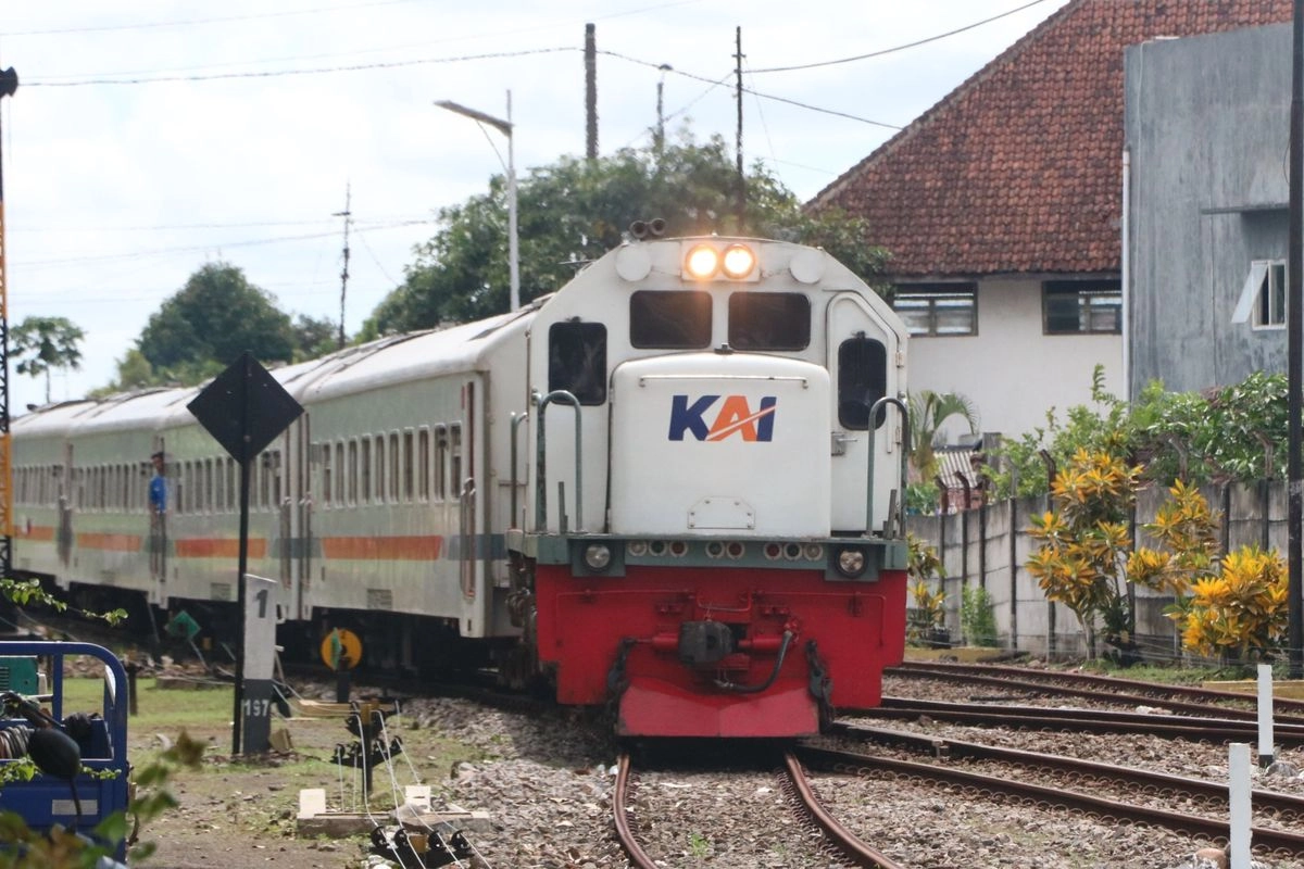 Kereta Tambahan Lebaran 2026 Dibuka, Ini Jadwal Pemesanan Tiket dan Rutenya