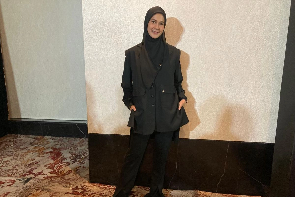 Merek Busana Paula Verhoeven Ada Size Khusus Perempuan Tinggi