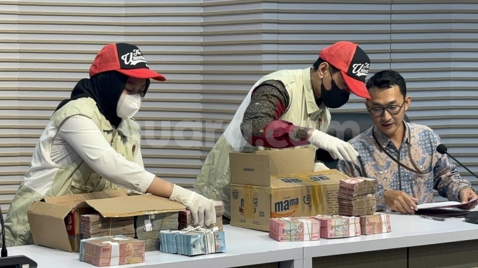 Geledah KPP Madya Banjarmasin dan Kantor PT BKB, KPK Amankan Dokumen Restitusi