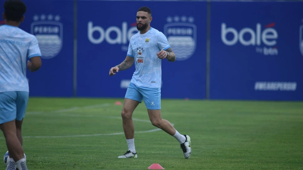 Kaki Kurzawa Sudah Gatal Libas Ratchaburi