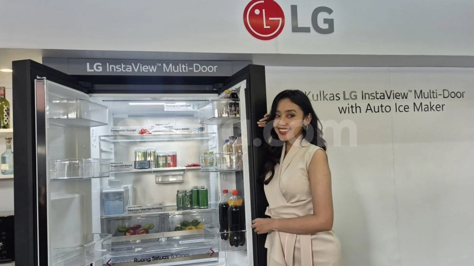 LG Rilis Kulkas InstaView Multi-Door, Kini Es Batu Tersedia Otomatis Setiap Saat
