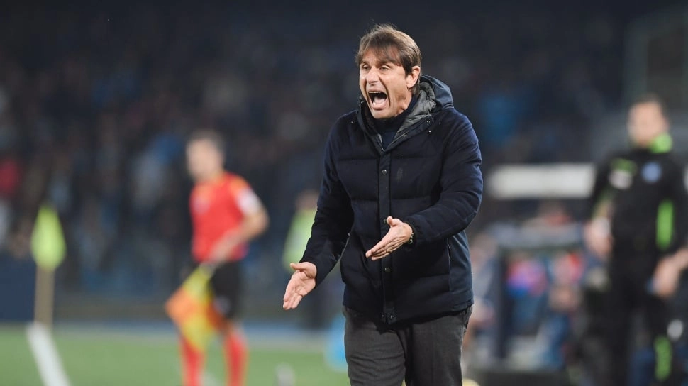 Napoli Disingkirkan Klub Orang Indonesia, Antonio Conte Ngamuk ke Wasit