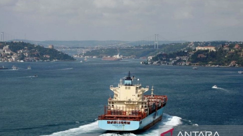 Pelabuhan Karimun Masuk Radar Sanksi Uni Eropa terkait Distribusi Minyak Rusia