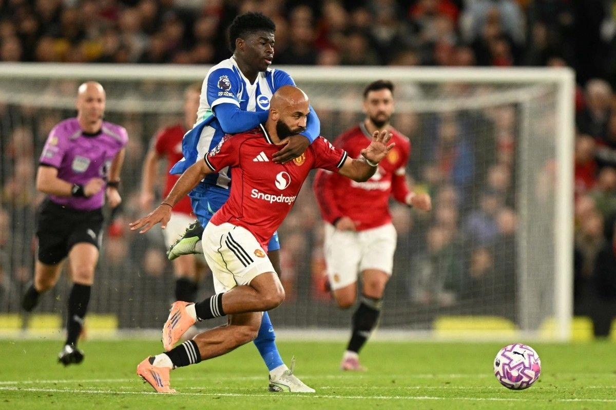 Diincar Man United, Carlos Baleba Terus Melempem Bersama Brighton