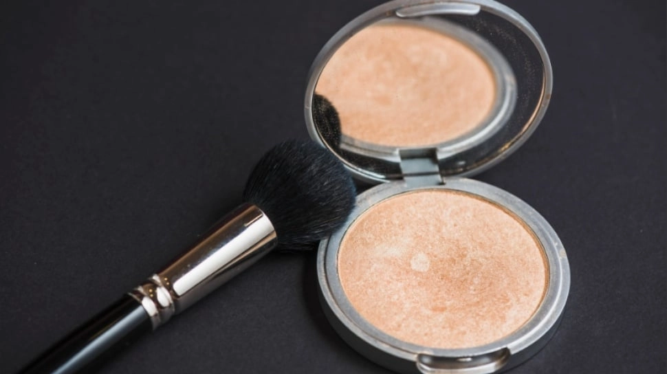 5 Two Way Cake Murah Kualitas Premium untuk Hasil Glowing Natural