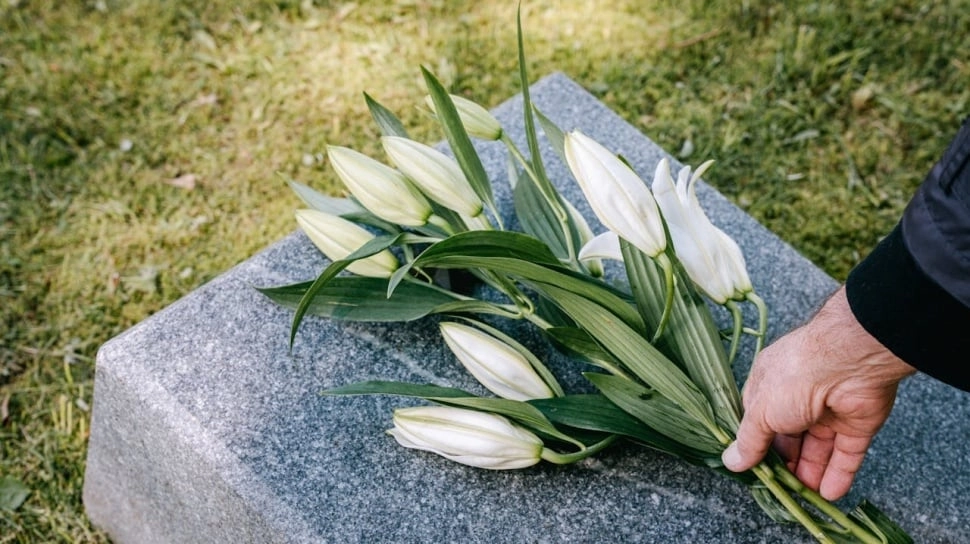 Rindu Orang Tua Tak Terobati? Kirimkan Cinta Lewat Doa Ziarah Kubur Sebelum Ramadhan