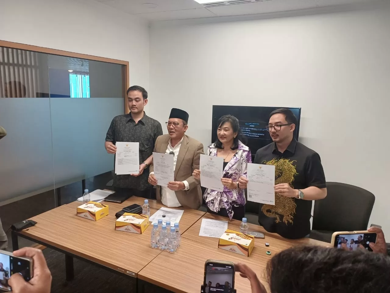 Cabut Laporan di Polres Jaksel, Clairmont Laporkan William Codeblu ke Direktorat Siber Bareskrim Polri