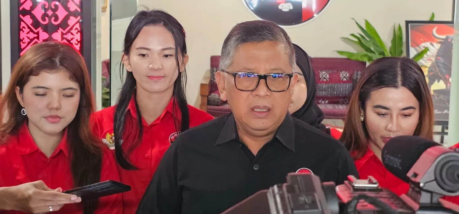 Prabowo Tuding Ada yang Girang dengan Bencana Sumatera, Hasto: Yang Jelas Bukan PDI Perjuangan!