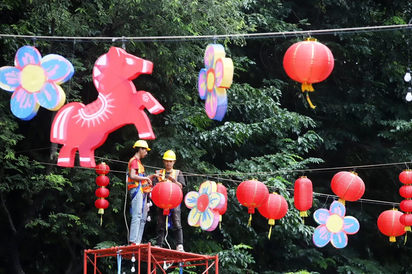 Tips Investasi 2026: Strategi Cuan di Tahun Kuda Api ala Ekonom dan Pakar Feng Shui