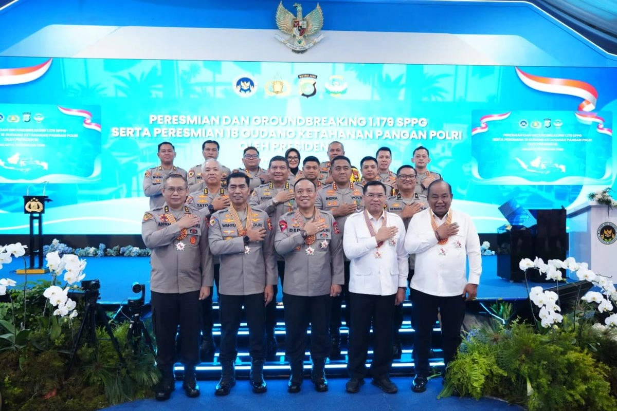 9 Kapolres Terima Satyalancana Wira Karya dari Prabowo karena MBG