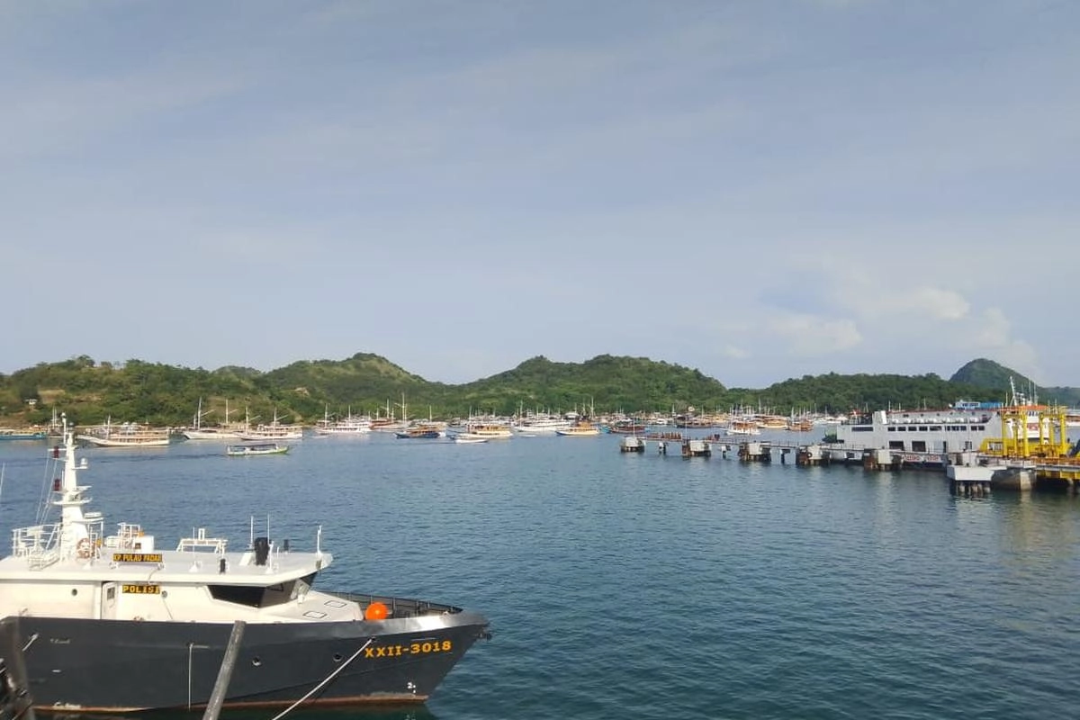 Gara-gara Puntung Rokok, 4 Kapal Wisata di Labuan Bajo Terbakar