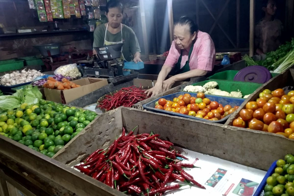 Harga Bawang Merah dan Cabai Rawit Naik hingga 75 Persen di Pasar Legi Blitar
