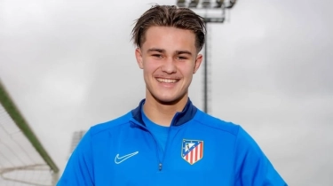 Kiper Keturunan Indonesia Tony Kouwen Jalani Trial di Atletico Madrid