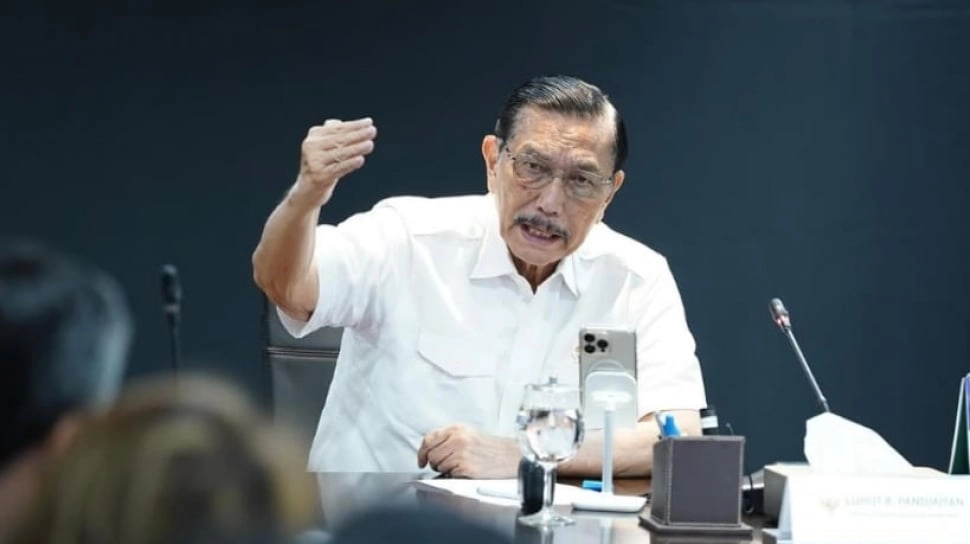 Luhut: Ekonomi Tumbuh 5% Bukan Prestasi, Target 8% Harga Mati!