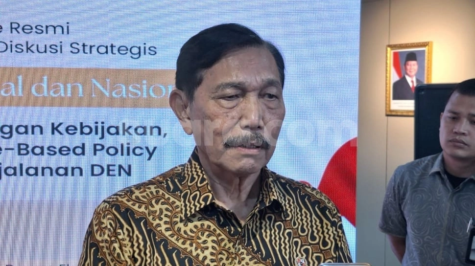 Luhut Mau BUMN Berbasis AI, Bisa Hemat Biaya Hingga 30 Persen