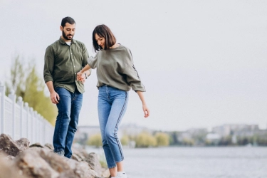 8 Ciri Hubungan Sehat Menurut Pakar, Adanya Rasa Aman