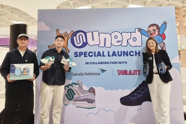 Fly the Local Way, Kolaborasi Unerd, Tahilalats, dan Garuda Indonesia Hadirkan Sneakers Eksklusif