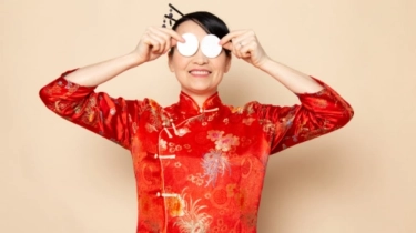 6 Rekomendasi Cheongsam Adidas untuk Tampil Keren di Imlek 2026