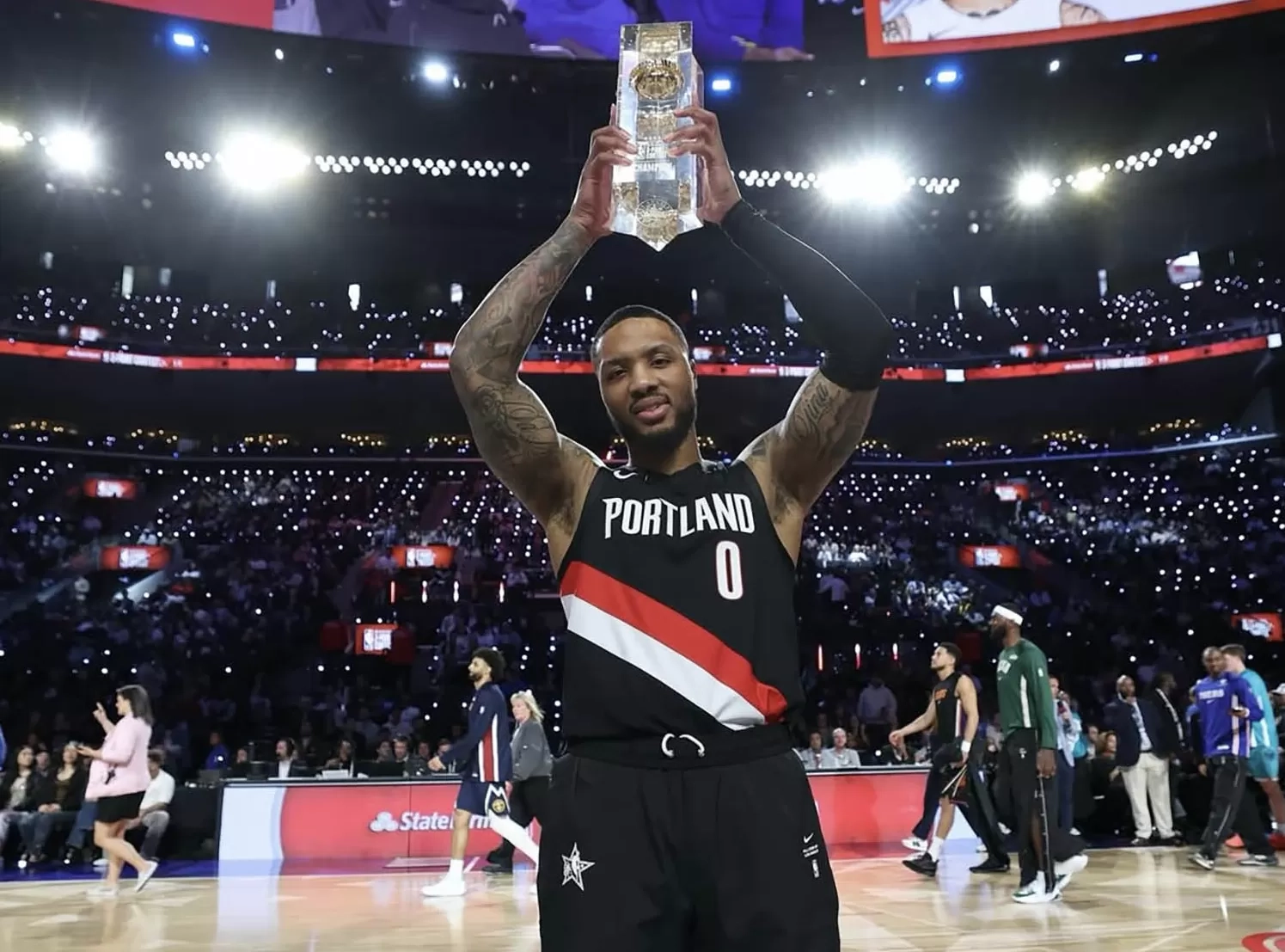 Menggila! Damian Lillard Sukses Rebut Gelar Kontes Tiga Poin untuk Ketiga Kalinya di NBA All-Star