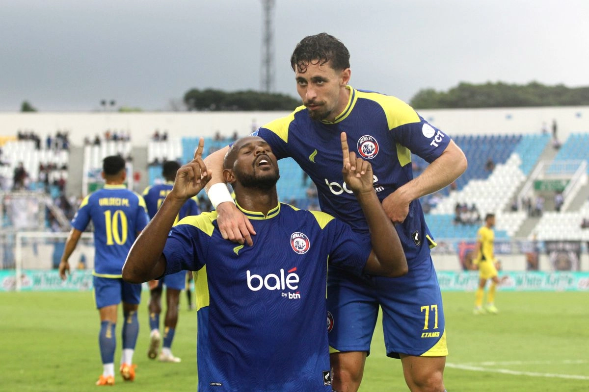 Arema FC Kalahkan Semen Padang, Taktik Singo Edan Berjalan