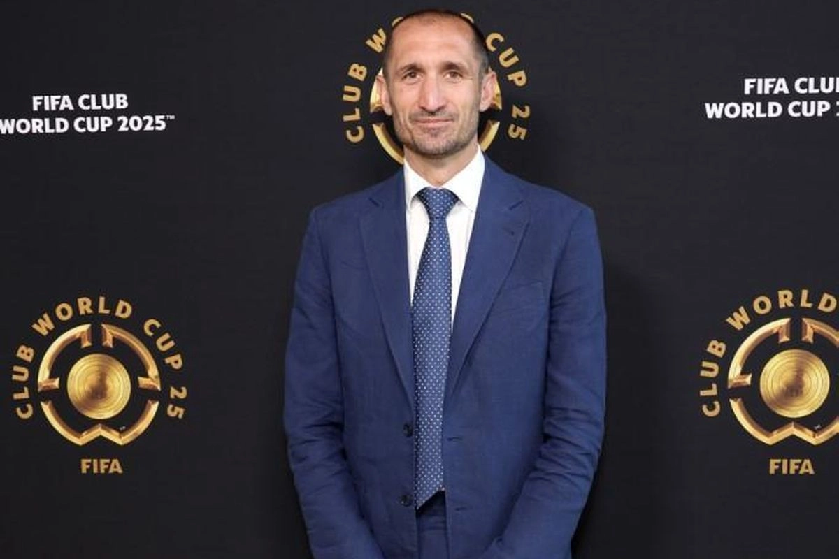 Chiellini dan Manajemen Juventus Murka Soal Kartu Merah Pierre Kalulu