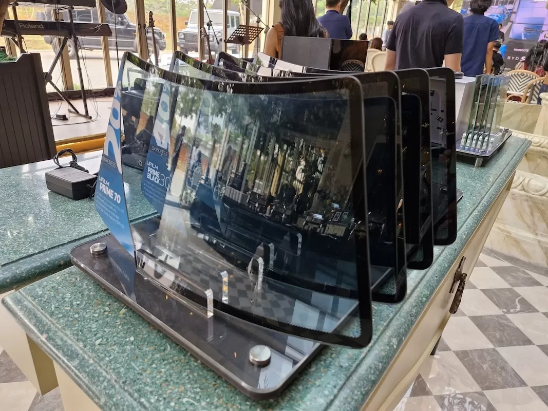 7 Kaca Film Mobil Terbaik Penahan Silau dan Bikin Kabin Adem Maksimal! Yuk Cek Kisaran Harganya