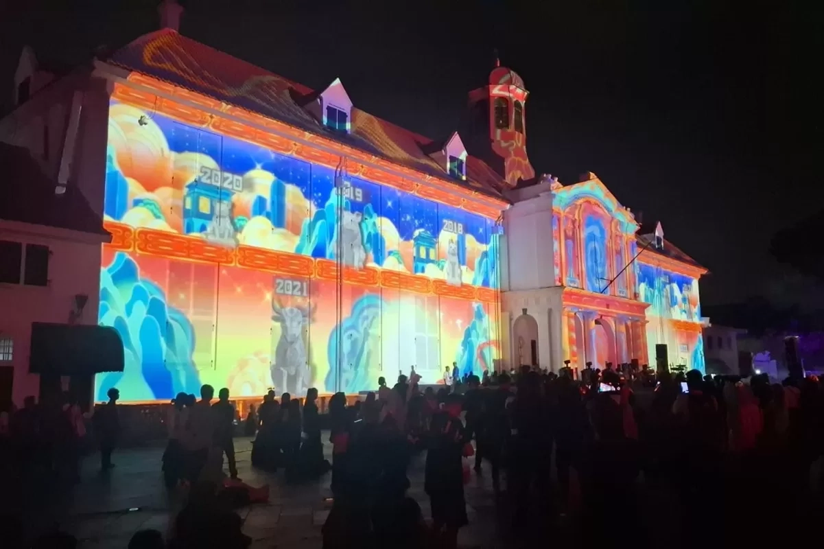 Kota Tua Jakarta 'Menyala'! Video Mapping dan Konser Band Meriahkan Malam Imlek 2026