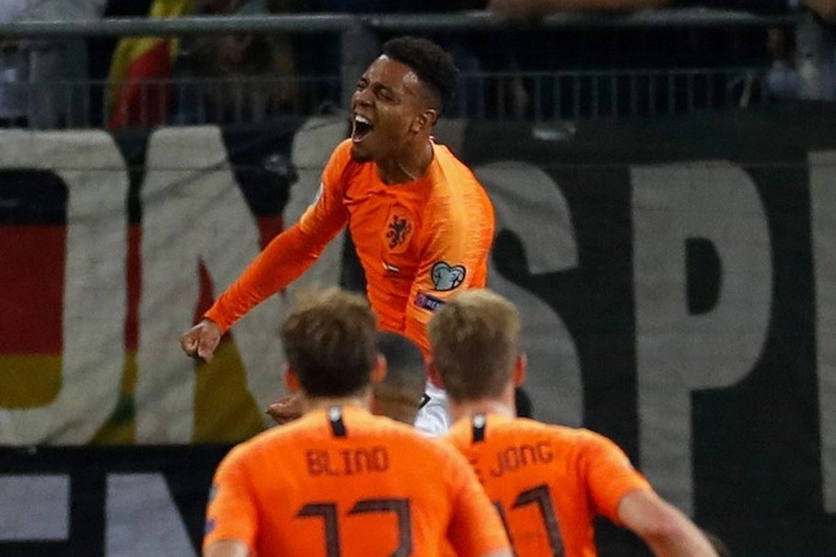 Dipinjam dari Aston Villa, Statistik Donyell Malen Hampir Samai Batistuta di AS Roma