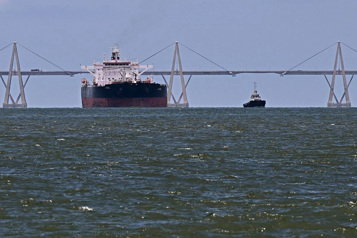 Melihat Sisi Gelap Kapal Tanker Minyak yang Ditinggalkan