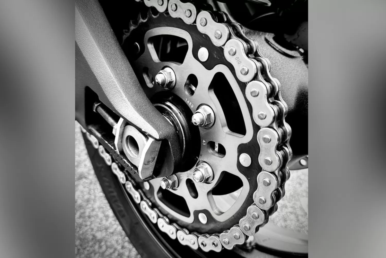 4 Tanda Gir dan Rantai Motor Harus Segera Diganti