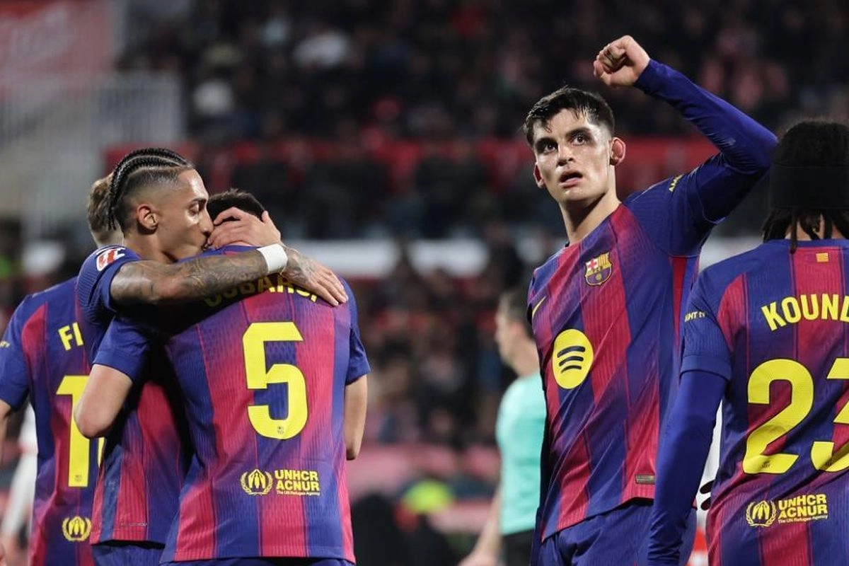 Barcelona Kalah dari Girona, Joan Garcia Sebut VAR Tidak Berfungsi Saat Insiden Jules Kounde