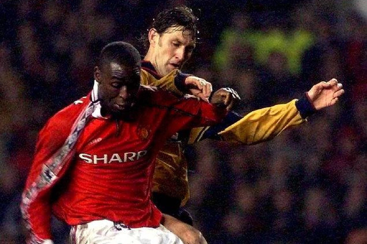 Ketika Treble Legendaris Man United pada 1999 Dinodai Arsenal...