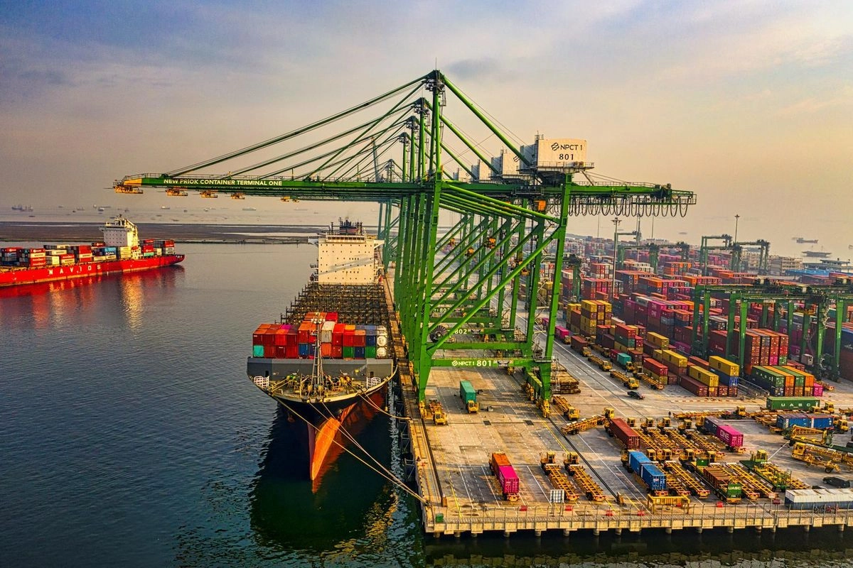 Pengusaha Logistik Soroti Antrean Kapal dan Lambatnya Bongkar Muat Pelabuhan