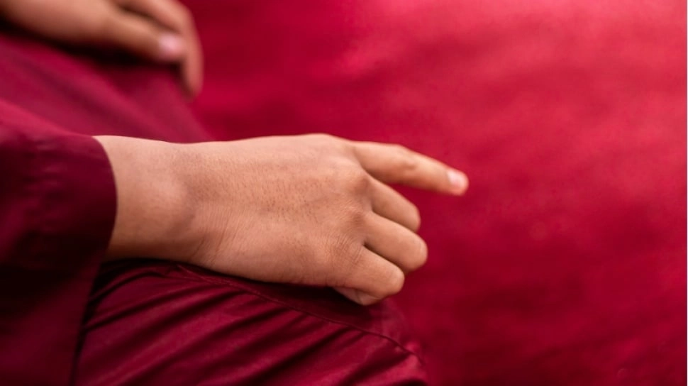 5 Parfum Salat Pria yang Segar dan Tahan Lama untuk Tarawih