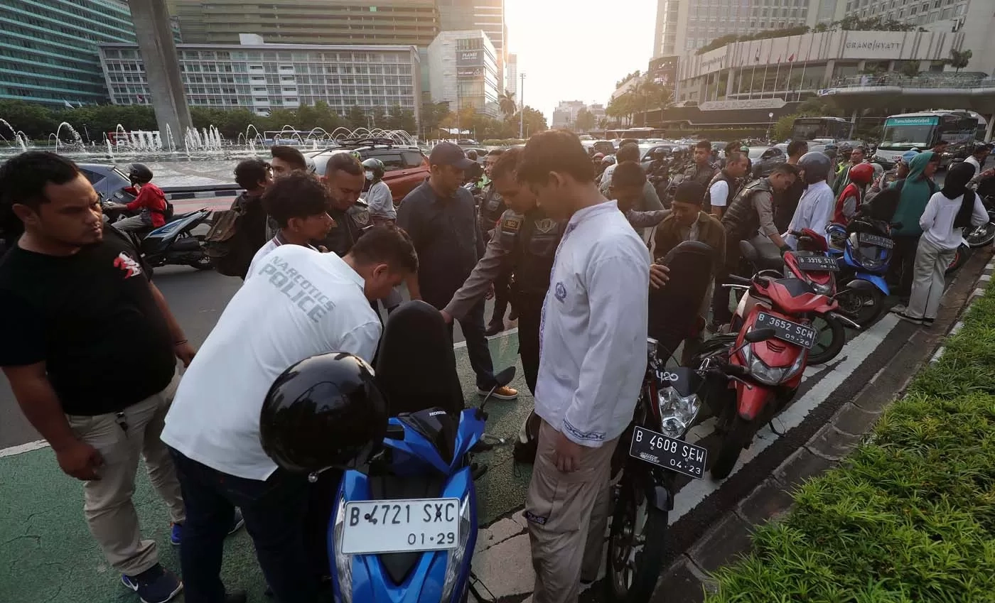 Stop Ngabuburit Ugal-ugalan! Ini Cara Bikers Isi Waktu Tanpa Tambah Dosa