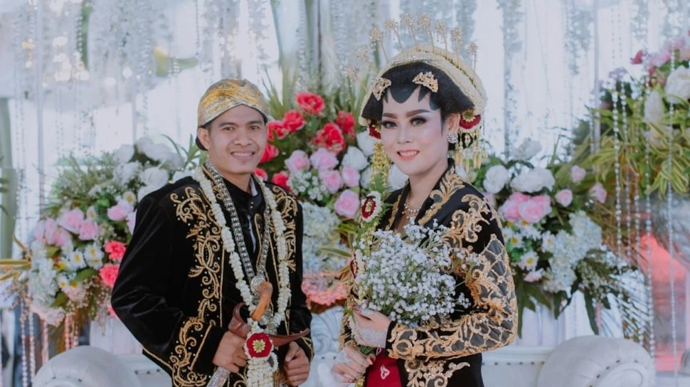 7 Rekomendasi Parfum Wangi Pengantin Jawa yang Semerbak dan Tahan Lama