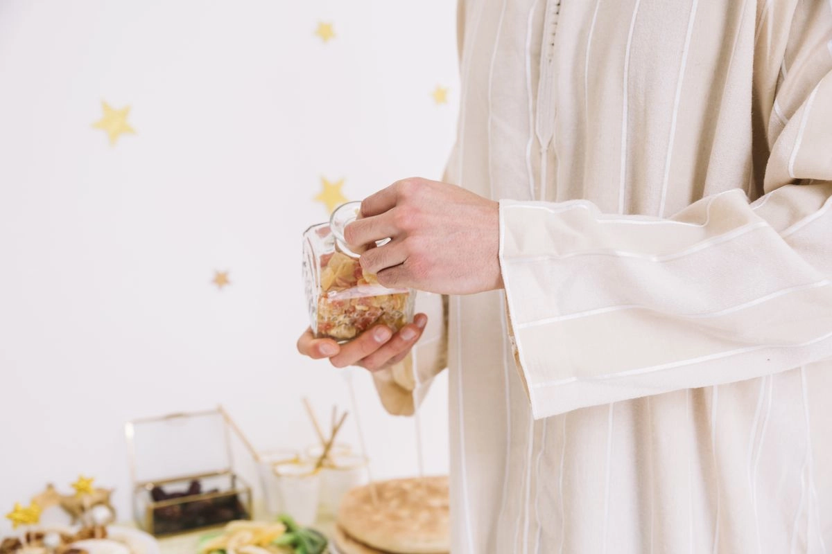 Puasa Bantu Kurangi Rokok, Ini Dampak Baiknya bagi Lambung