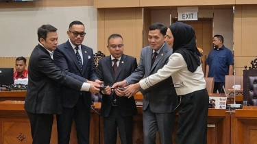 Ahmad Sahroni Resmi Kembali Jabat Pimpinan Komisi III DPR, Gantikan Rusdi Masse