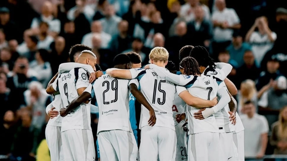 Setelah Protes Fans, Tottenham Putuskan Harga Tiket Tetap untuk Musim Depan