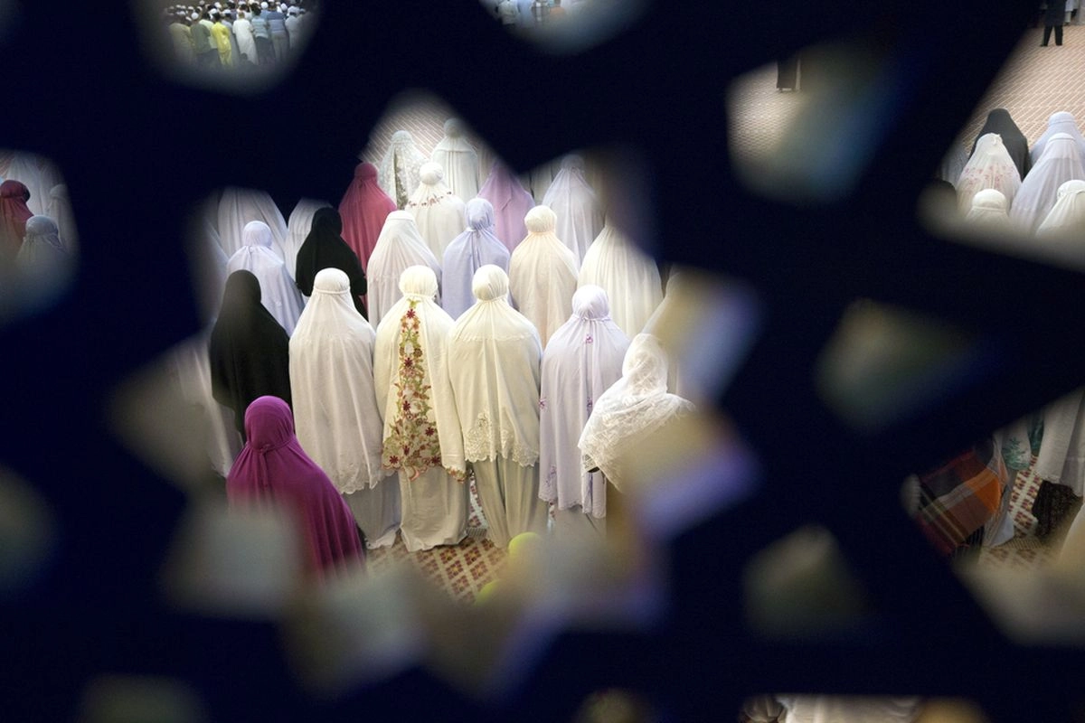 6 Rekomendasi Mukena Brand Lokal untuk Tarawih, Adem dan Stylish