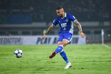 Bojan Hodak Ungkap Progres Layvin Kurzawa di Persib, Puji Sergio Castel